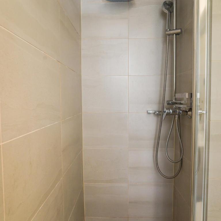 Stylish 2BR Urban Getaway in Providencia - Apartment - 20