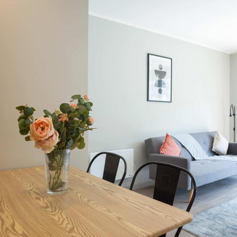 Stylish 2BR Urban Getaway in Providencia - Apartment - 40