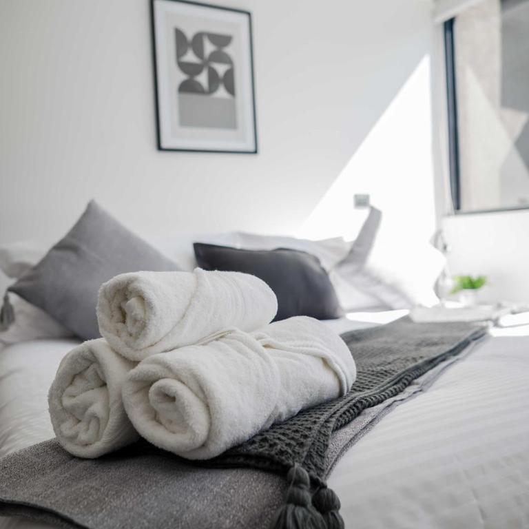 Stylish 2BR Urban Getaway in Providencia - Apartment - 56
