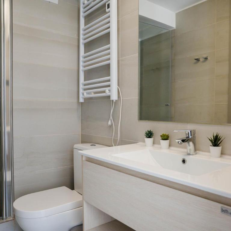 Stylish 2BR Urban Getaway in Providencia - Apartment - 58