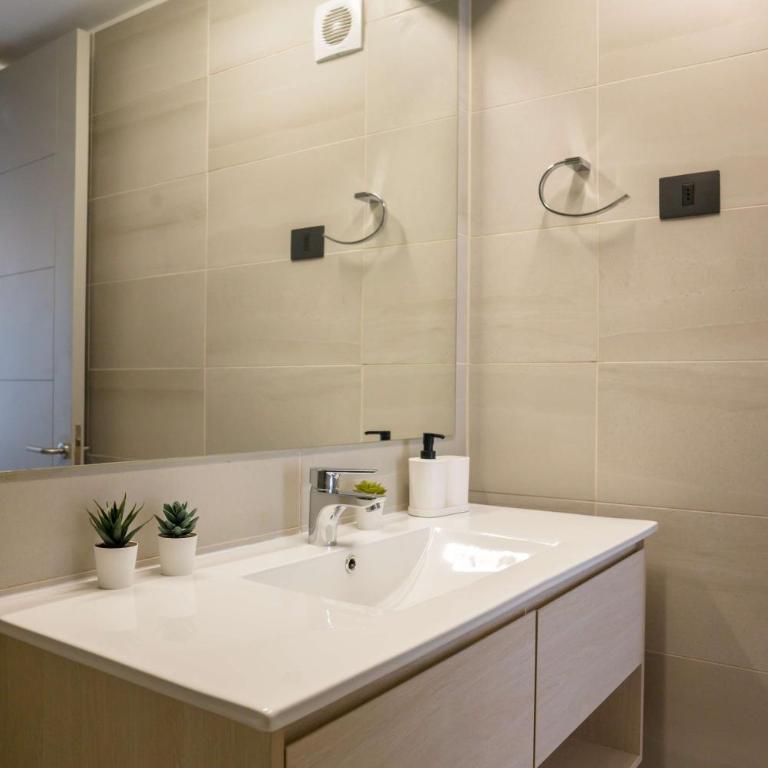 Stylish 2BR Urban Getaway in Providencia - Apartment - 59