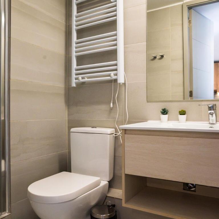 Stylish 2BR Urban Getaway in Providencia - Apartment - 60