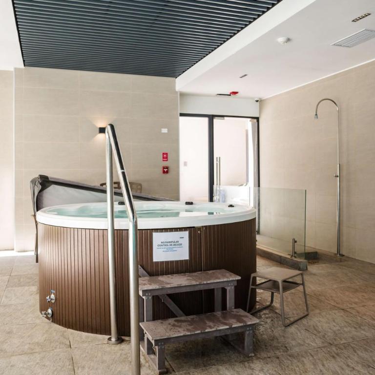 Stylish 2BR Urban Getaway in Providencia - Apartment - 84