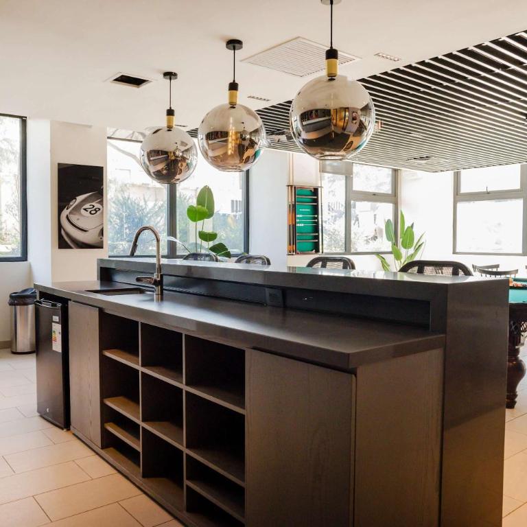 Stylish 2BR Urban Getaway in Providencia - Apartment - 88