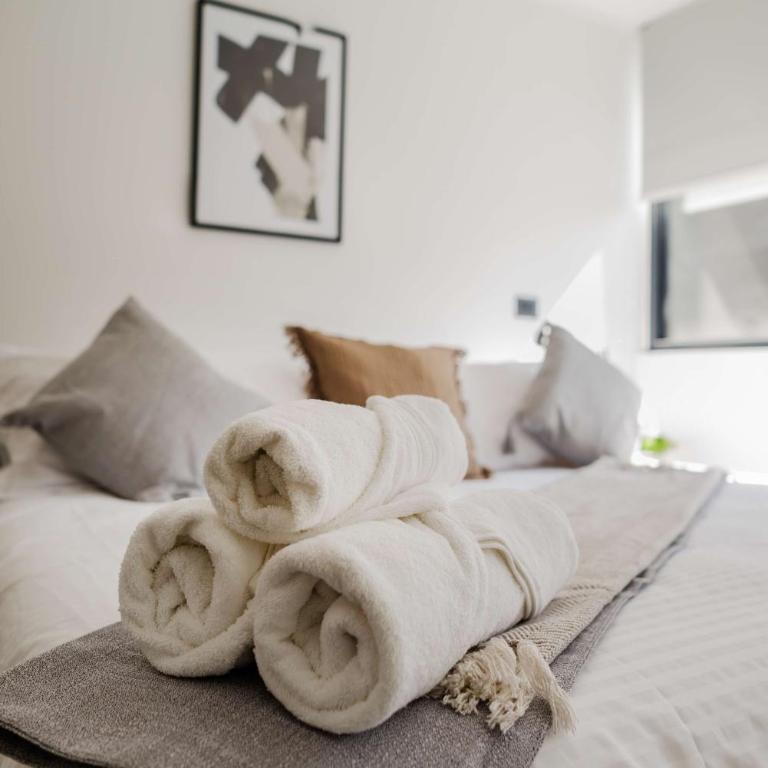 Stylish 2BR Urban Retreat in Providencia - Apartment - 12