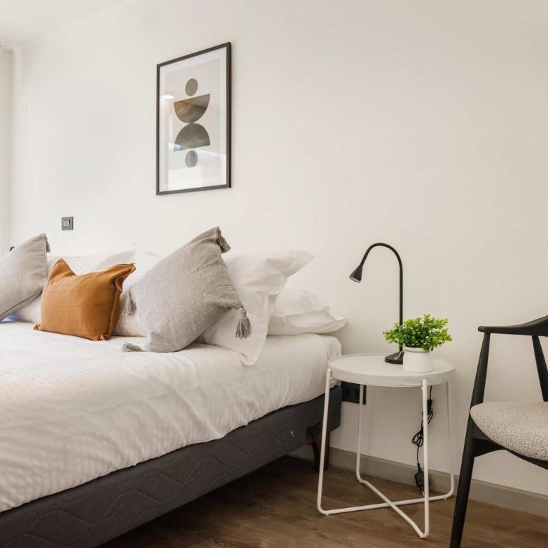 Stylish 2BR Urban Retreat in Providencia - Apartment - 15