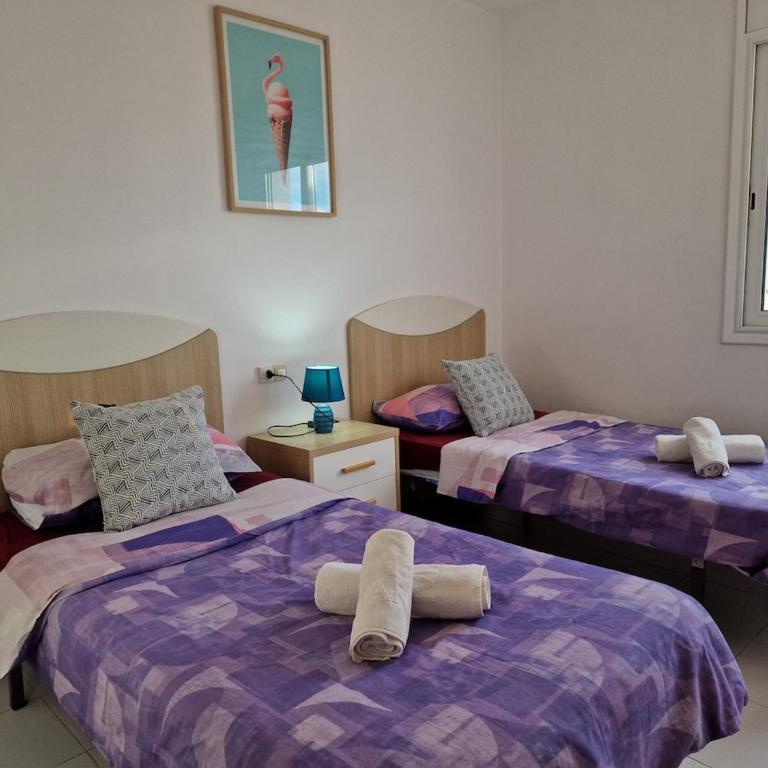 Beachside villa, kids and dog welcome, pool , garden fun and spacious terrace - Casa de 6 dormitorios - 10
