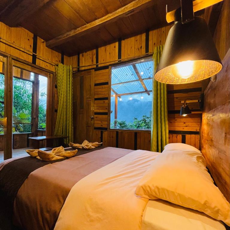 Eden Treehouse - Deluxe Double Room with Bath - 13