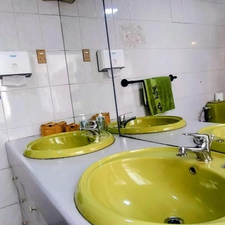 Albergue AH - Deluxe Queen Room - 8