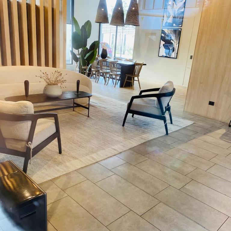 Depto 2D moderno y acogedor con ubicación de lujo - Two-Bedroom Apartment with Terrace - 39
