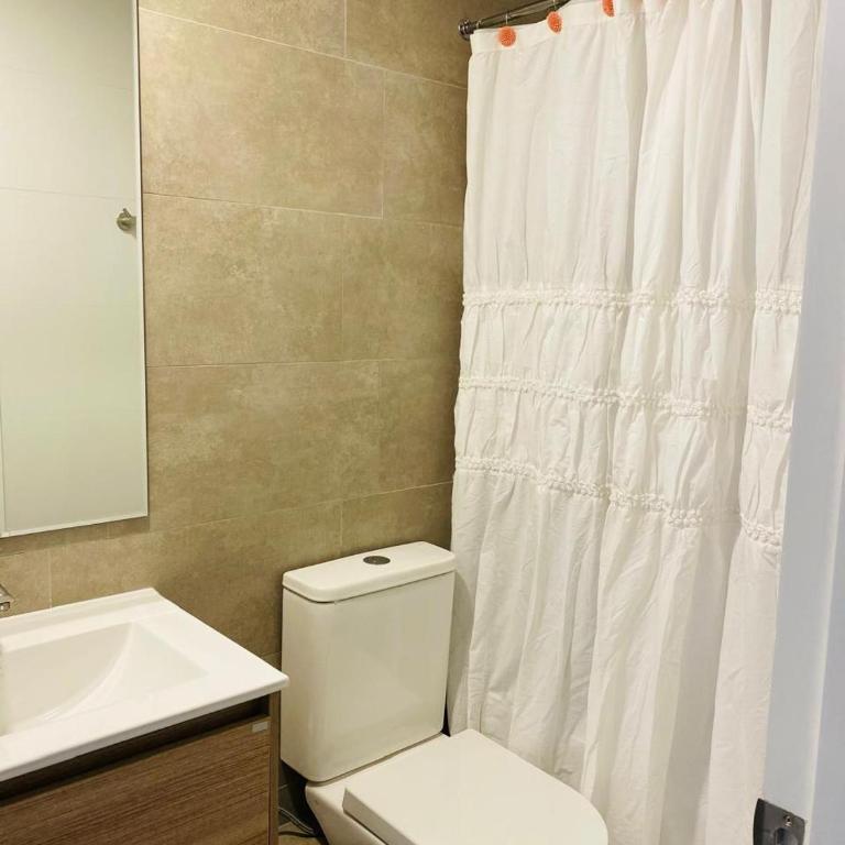 Depto 2D moderno y acogedor con ubicación de lujo - Two-Bedroom Apartment with Terrace - 17