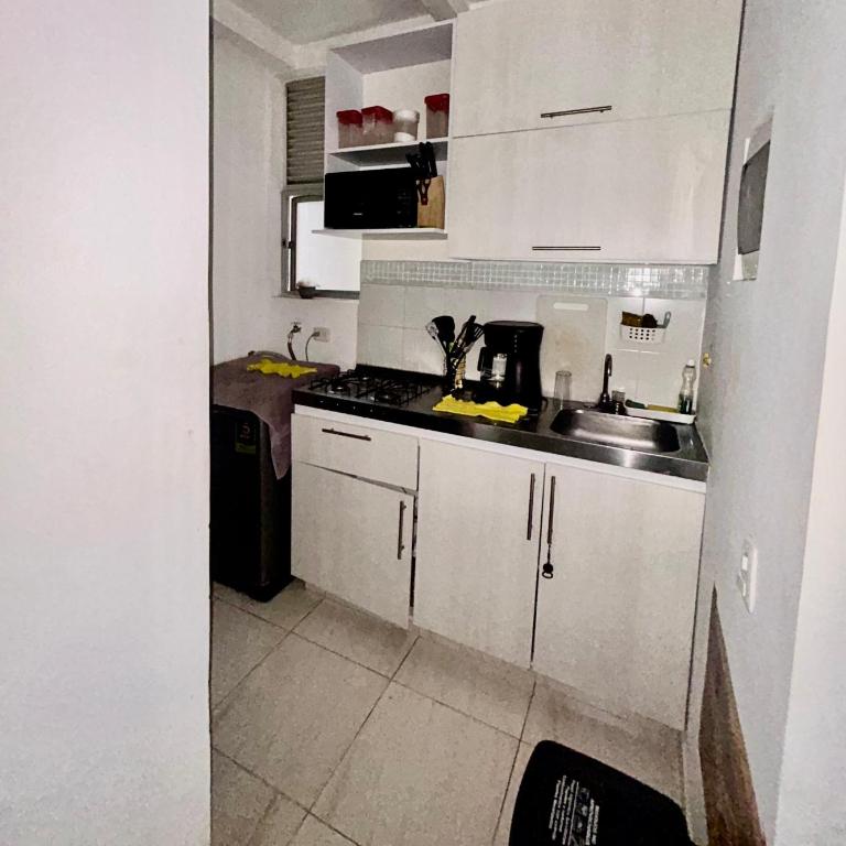 Hermoso apto en Cartagena cerca a la playa de Marbella - Apartamento de 3 dormitorios - 2