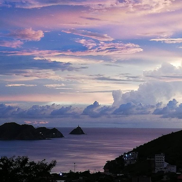 IronHouse Taganga Apartasuite - One-Bedroom Apartment with Terrace - 24