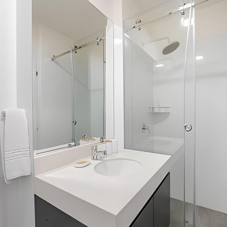 Edificio Vital - One-Bedroom Premier Apartment - 8