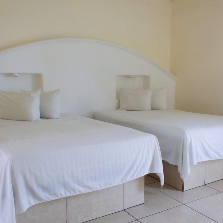 Hotel Vistamar - Standard King Room - 5