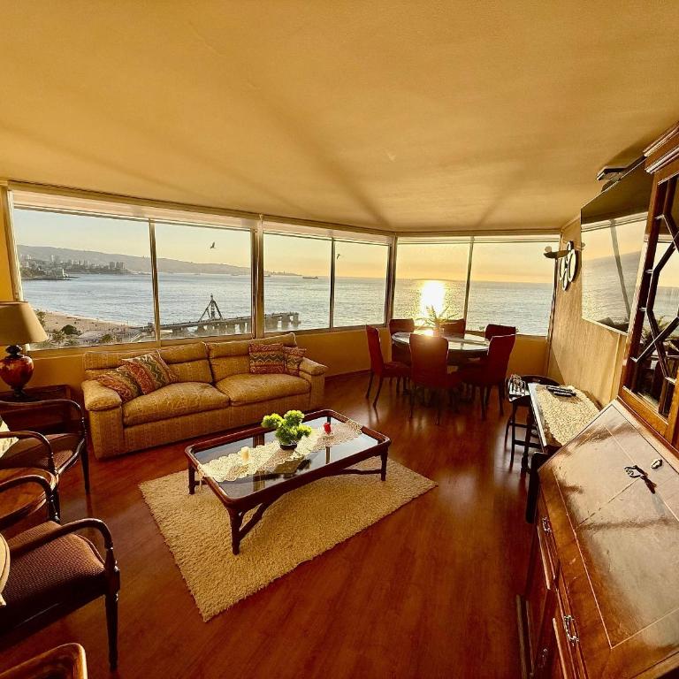Beautiful and family-friendly on San Martin Avenue - Apartment - 18