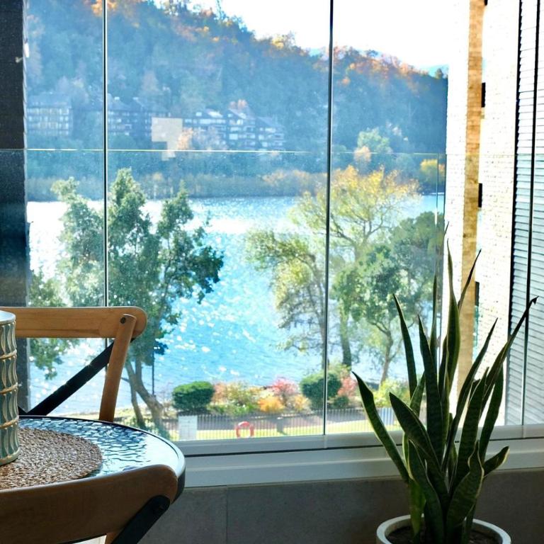 RYA Pucon, Depto a orillas del lago - Two-Bedroom Apartment - 1