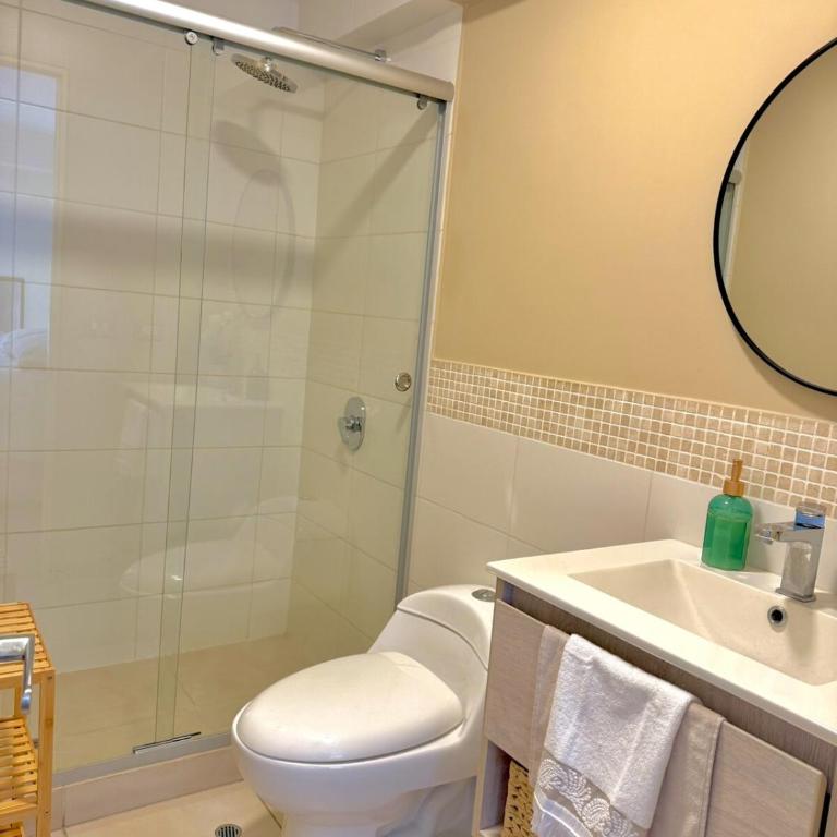 Departamento de Lujo en Zona Financiera - Two-Bedroom Apartment with City View - 16