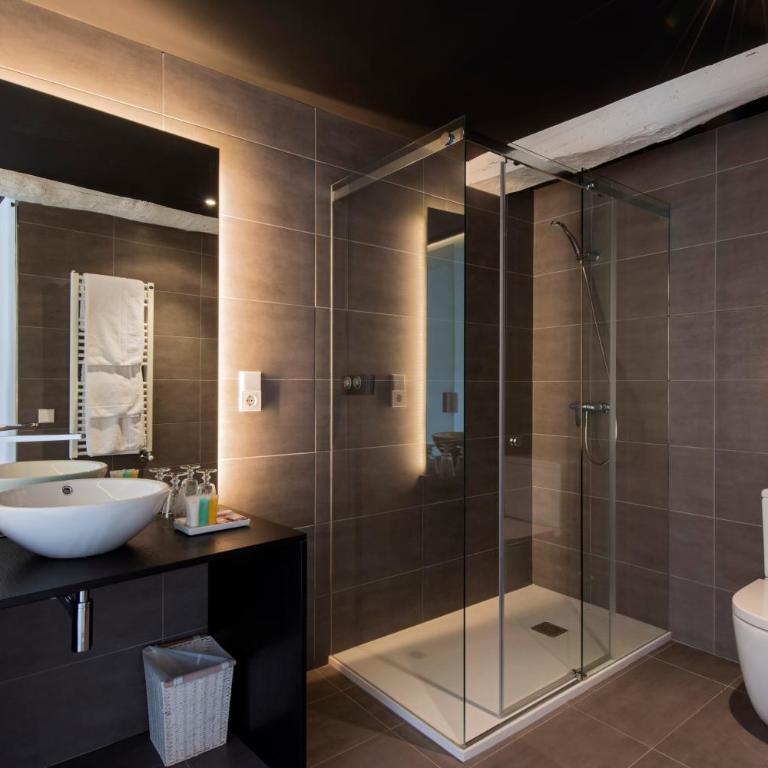 Hotel Montes - Junior Suite with Garden View - 1