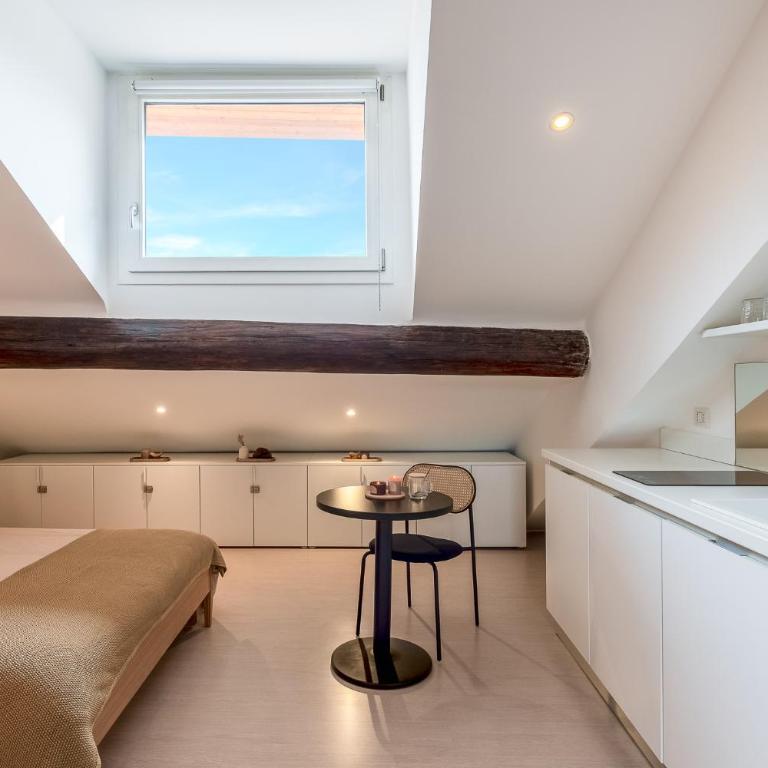 Studio in Porta Venezia at 5 min from Central Station - Monolocale Superior - 4