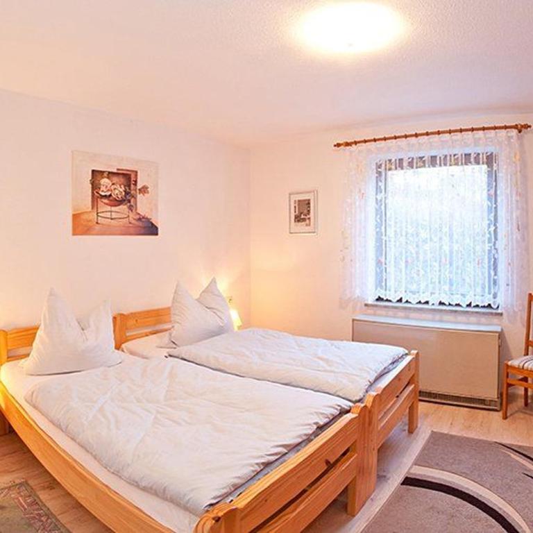 Ferienhäuser Wieselweg im Feriendorf Reichenbach - Ferienhaus 1 - 10