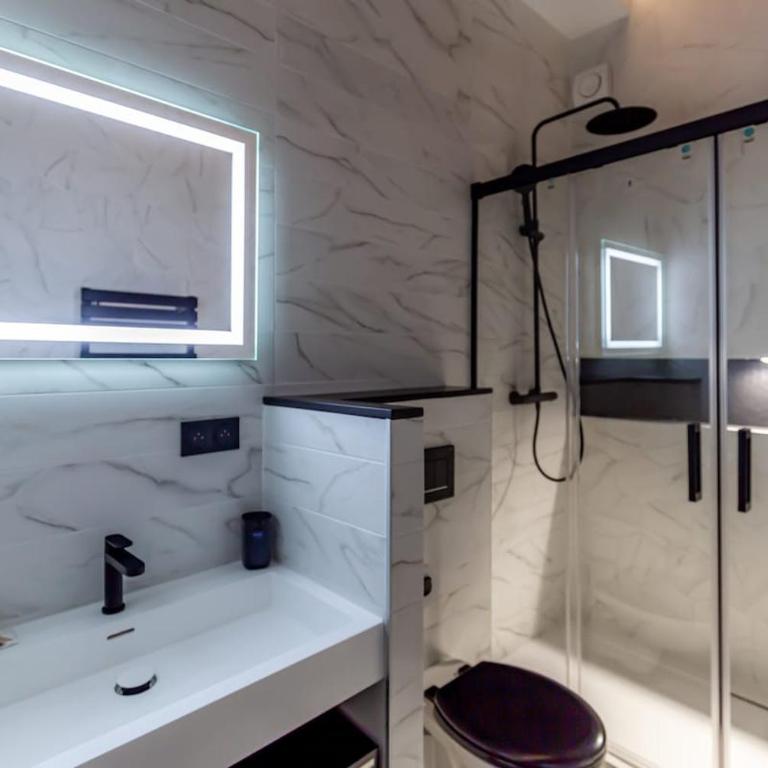 SWEET LEONE II -appartement avec spa privé-Lyon Place Terreaux - One-Bedroom Apartment - 5