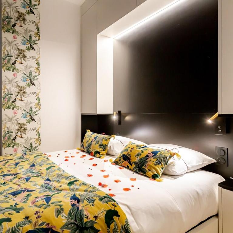 SWEET LEONE II -appartement avec spa privé-Lyon Place Terreaux - One-Bedroom Apartment - 17