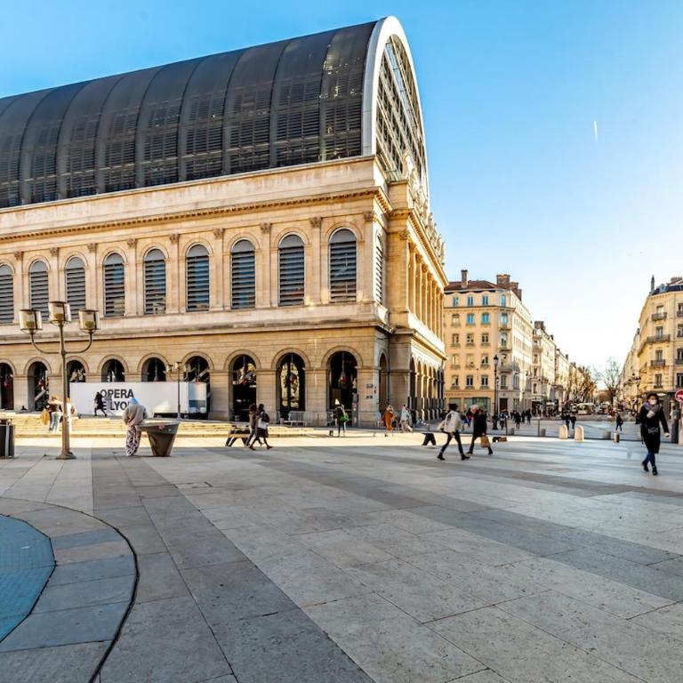 SWEET LEONE II -appartement avec spa privé-Lyon Place Terreaux - One-Bedroom Apartment - 7