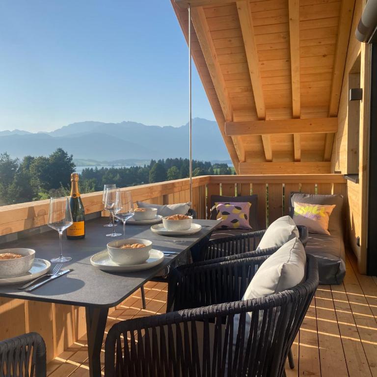 See & Bergblick I Sauna im Badezimmer I Parkplatz - Apartment mit 2 Schlafzimmern - 1