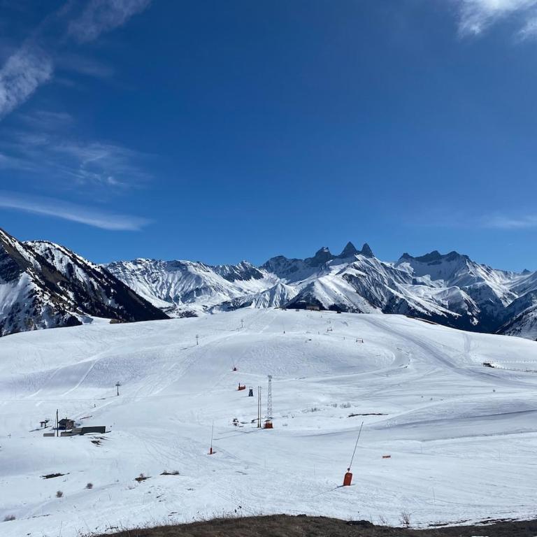 STUDIO pieds des pistes et remontées mécaniques - Studio avec Vue sur Jardin - 13