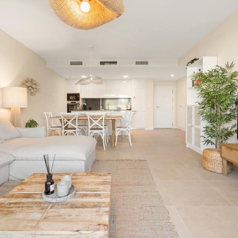 900m from the beach apartment in Estepona with a pool - Apartamento de 2 dormitorios - 20