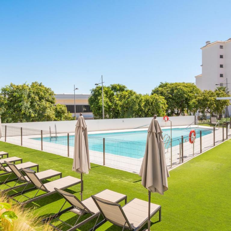 900m from the beach apartment in Estepona with a pool - Apartamento de 2 dormitorios - 3