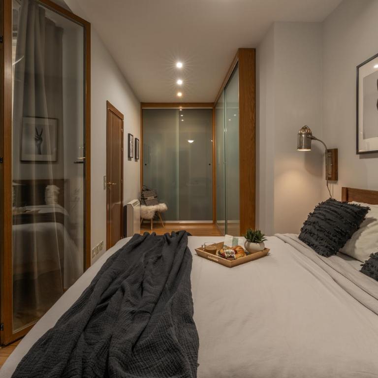 Calma Center Granada - Two-Bedroom Apartment - 1