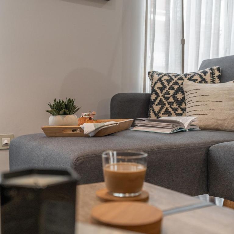 Calma Center Granada - Two-Bedroom Apartment - 8