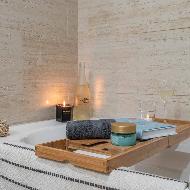 Calma Center Granada - Two-Bedroom Apartment - 37