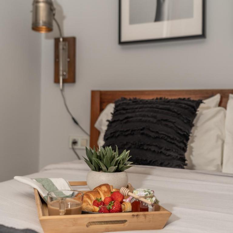 Calma Center Granada - Two-Bedroom Apartment - 44