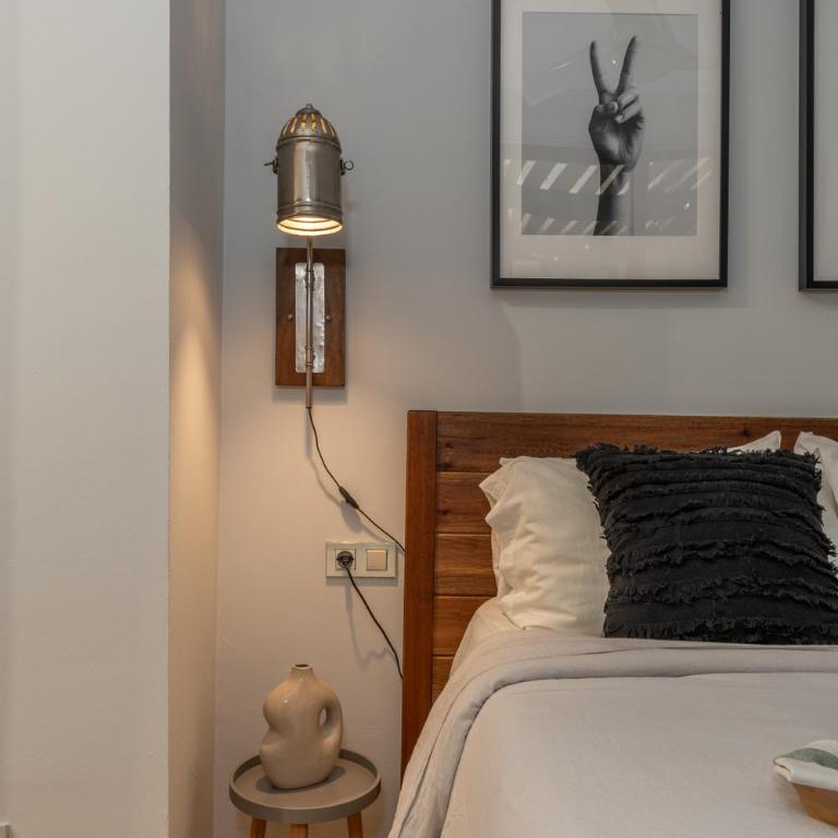 Calma Center Granada - Two-Bedroom Apartment - 56