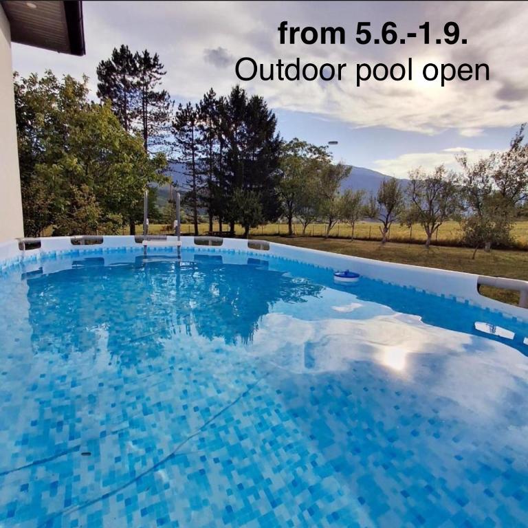 Peace Holiday Home - One-Bedroom House - 4