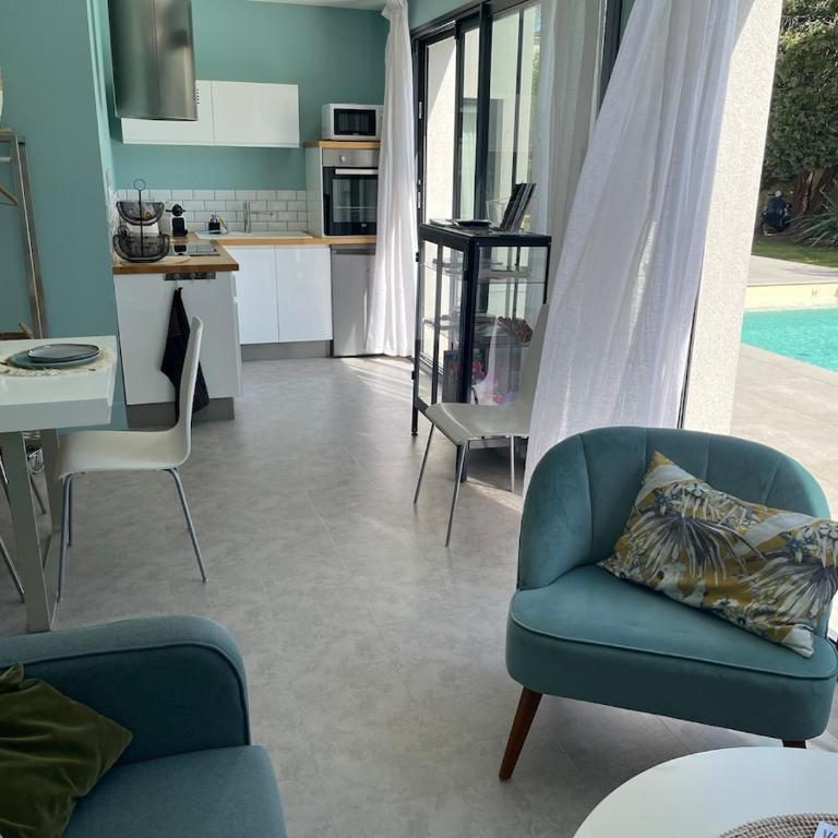 Lovely guest house with free parking - Maison 2 Chambres - 56