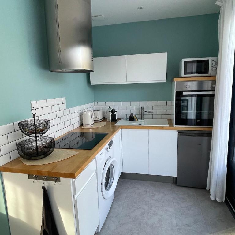 Lovely guest house with free parking - Maison 2 Chambres - 58