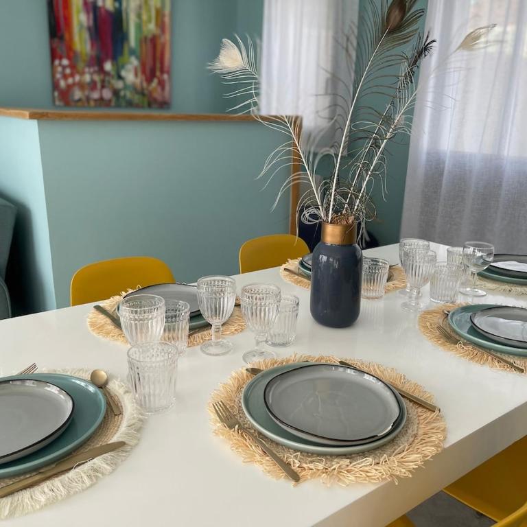 Lovely guest house with free parking - Maison 2 Chambres - 64