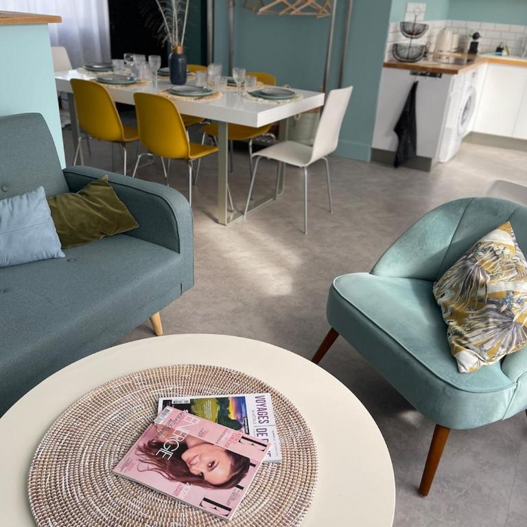Lovely guest house with free parking - Maison 2 Chambres - 71