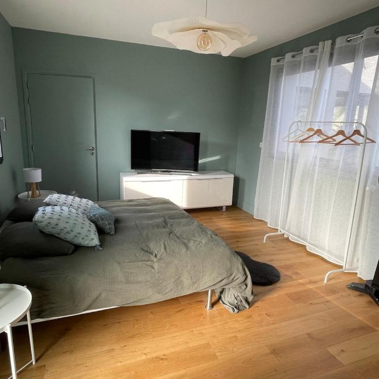 Lovely guest house with free parking - Maison 2 Chambres - 74