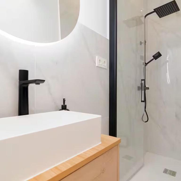 Lavapies Loft culture and design - One-Bedroom Apartment - 5