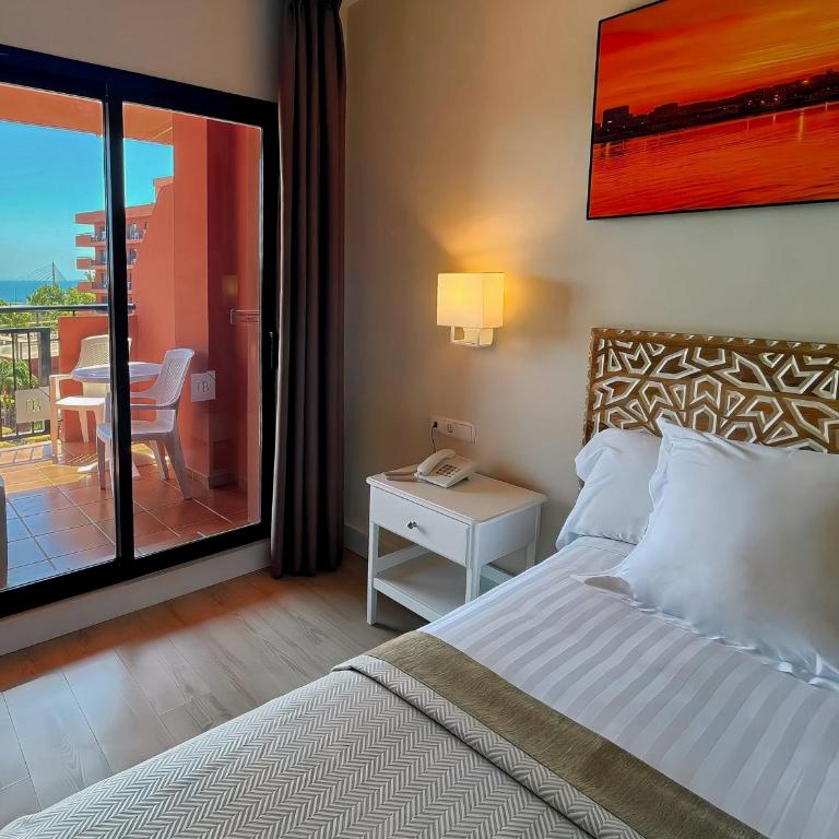 Fuengirola Beach Apartamentos Turísticos - Suite Deluxe - 4