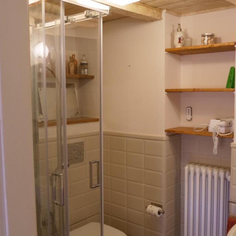 da Francesco rooms - Camera Doppia con Letti Singoli con Bagno Privato - 2