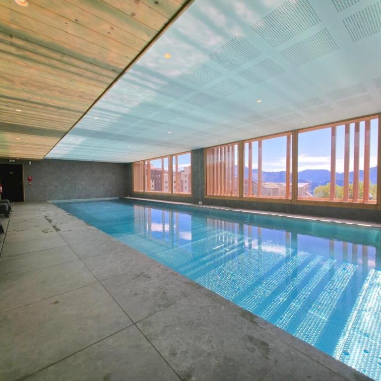 T2 d'exception avec piscine et SPA - Parking privé - Appartement 1 Chambre - 25