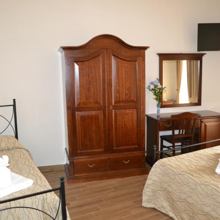 B&B Castiglione - Camera Tripla con Balcone - 14