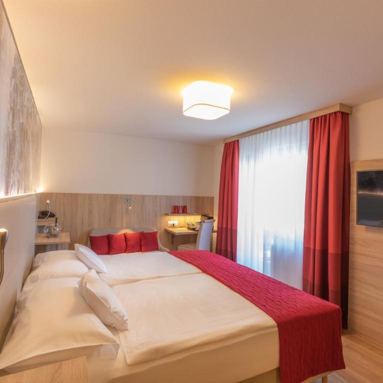 Hotel Sonne St. Moritz 3* Superior - Superior Doppelzimmer im Nebengebäude - 4