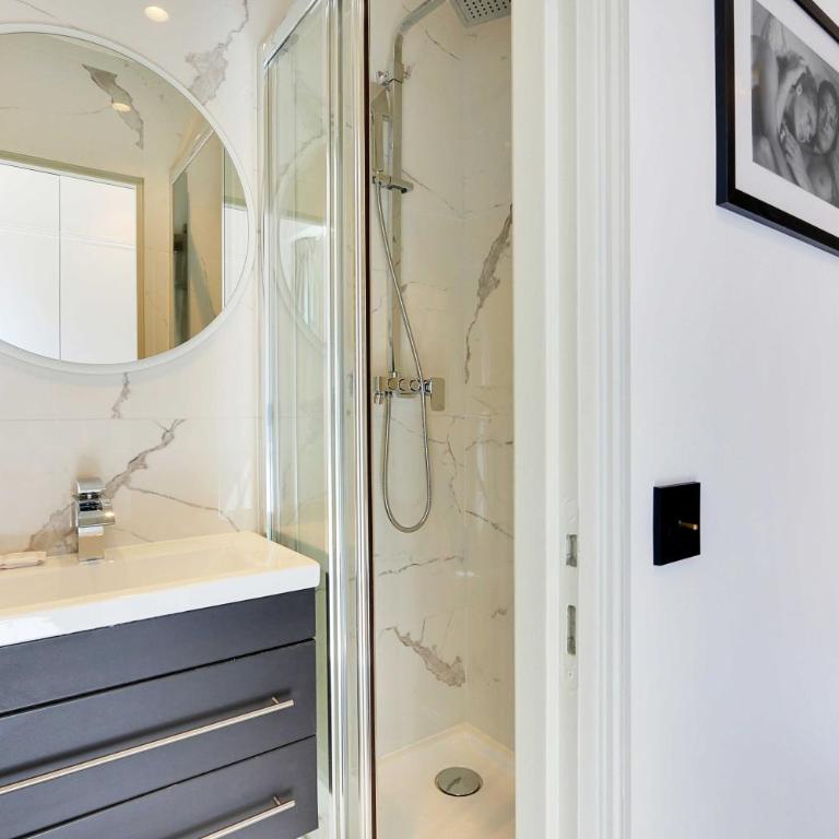 Amazing 2BD 6P apt with A C - Bastille - Appartement 2 Chambres - 14